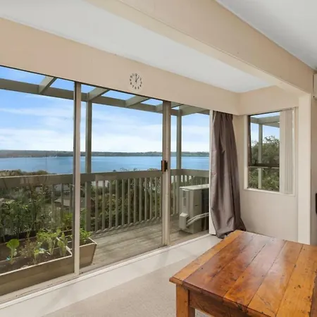 Moonlight Holiday House Apartment